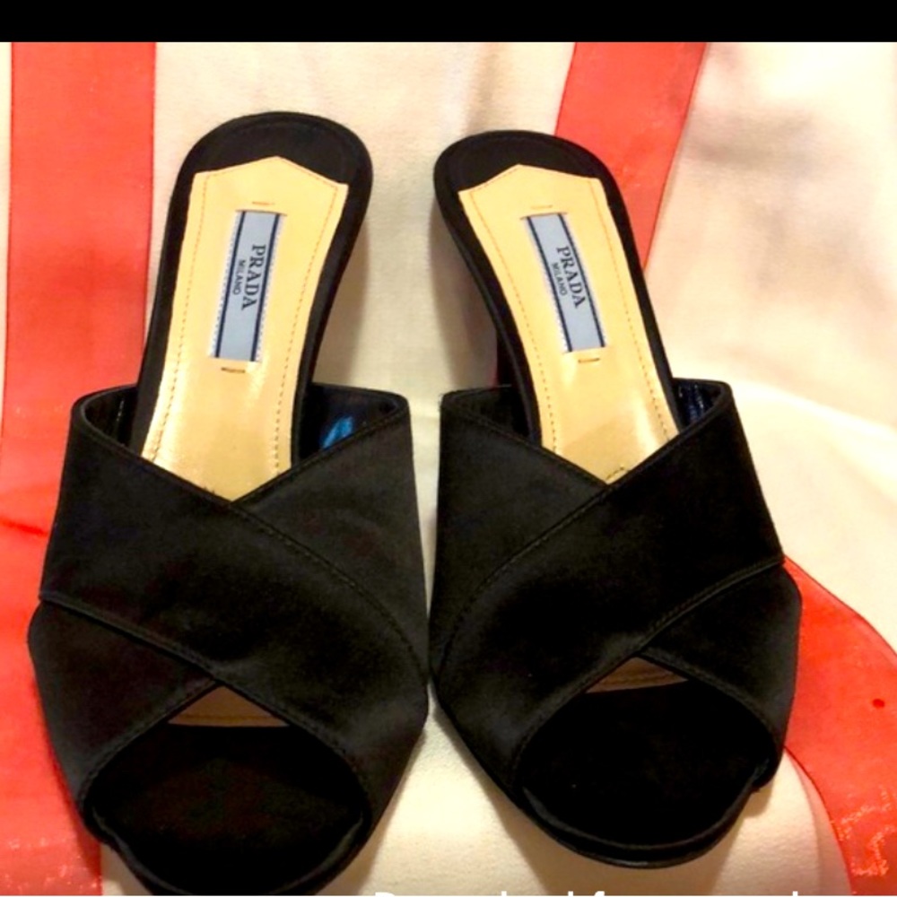 Women Prada Heels Size 37.5